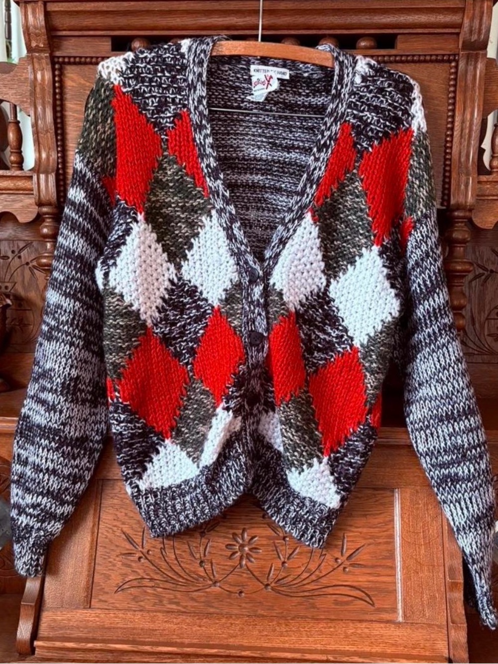 Adorable vintage retro 80s argyle preppy button up cardigan